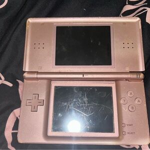Nintendo DS Lite - Metallic Pink only good for parts